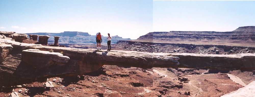 64-day4_musselmanPanorama_1000x380.jpg (1000x380; 98229 bytes)